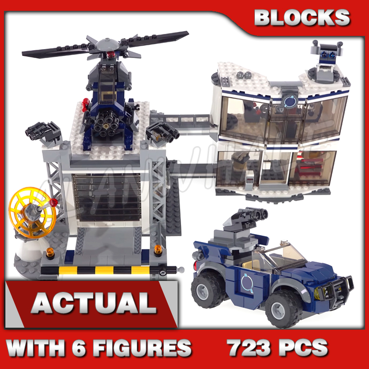 Model Kit Levels - 723 pièces Super Fighters Revengers 2-level