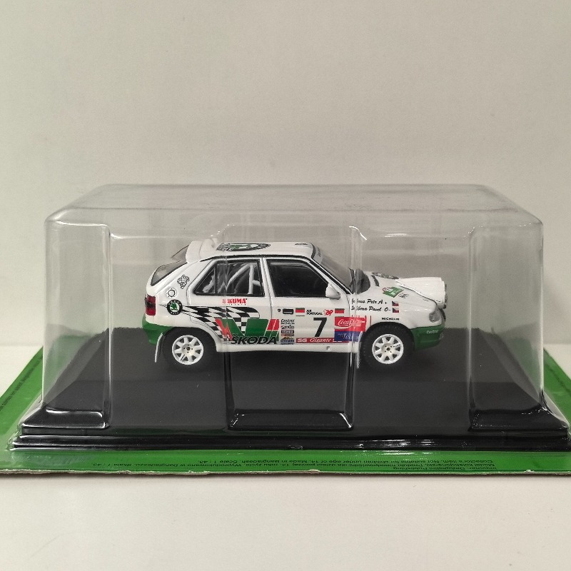 Modèle miniature IXO à l'échel - Model Kit Toy avis et prix