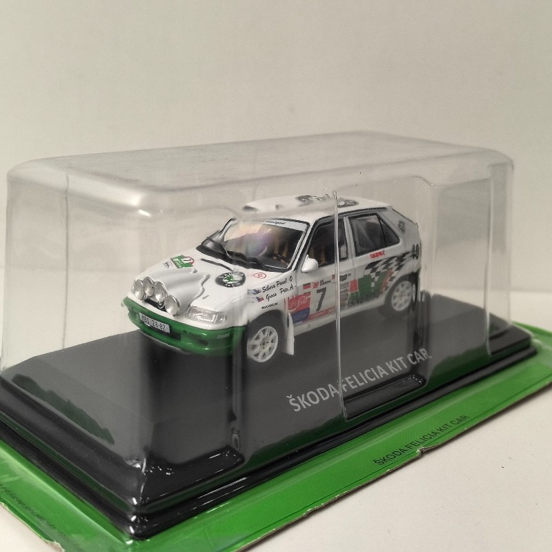 Modèle miniature IXO à l'échel - Model Kit Toy avis et prix
