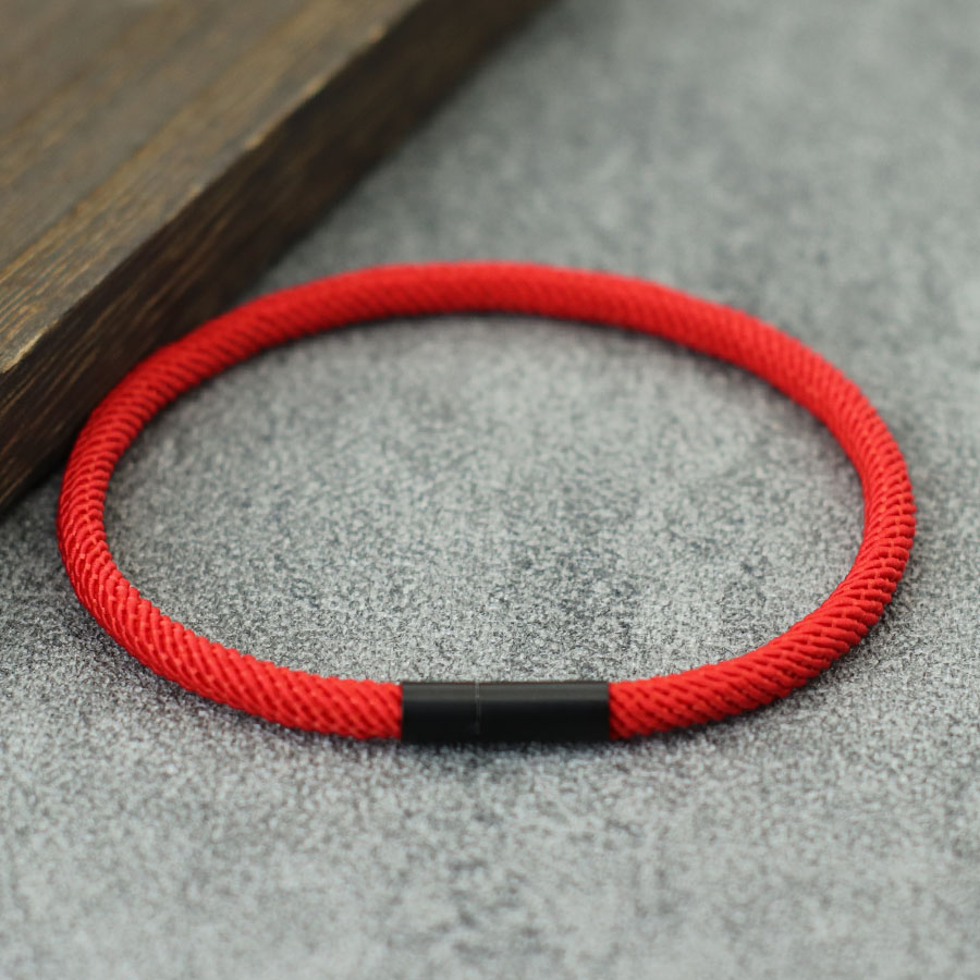 Bracelet porte-bonheur minimal - Model Kit Quick avis et prix